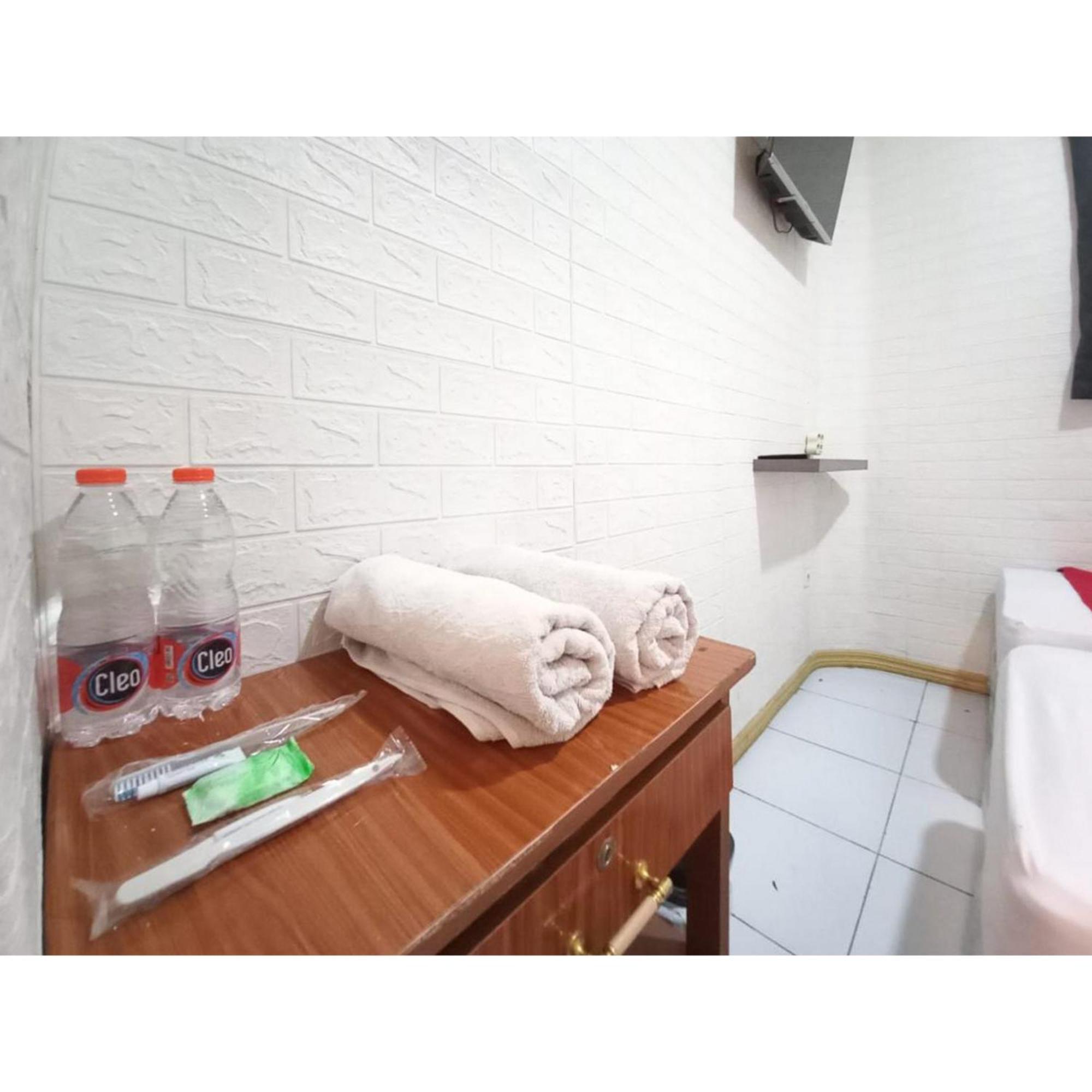 Reddoorz At Luxury Homestay Near Kantor Regional II Bkn Surabaya Sidoarjo Eksteriør billede