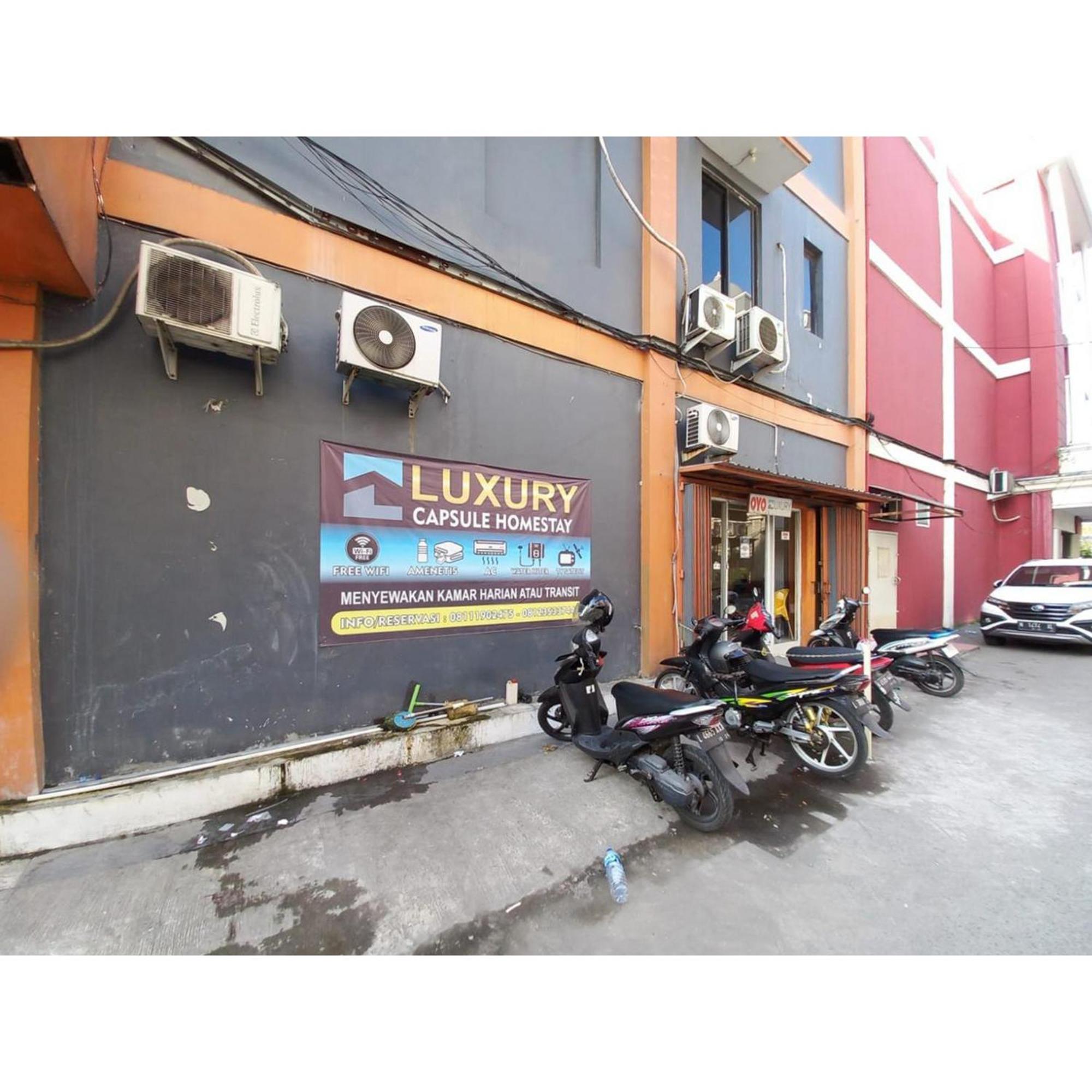 Reddoorz At Luxury Homestay Near Kantor Regional II Bkn Surabaya Sidoarjo Eksteriør billede